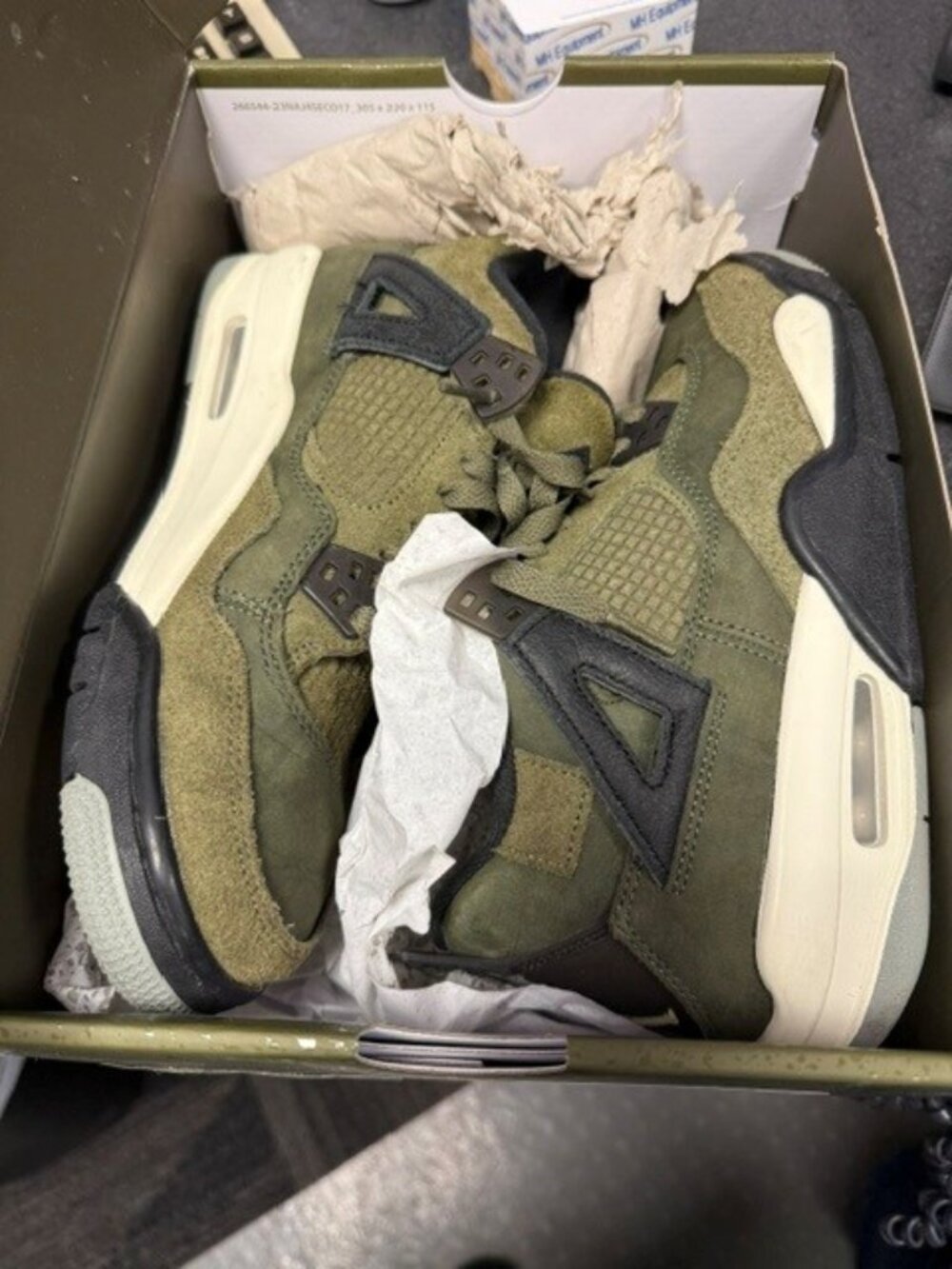 Air Jordon 4 Retro SE Craft GS